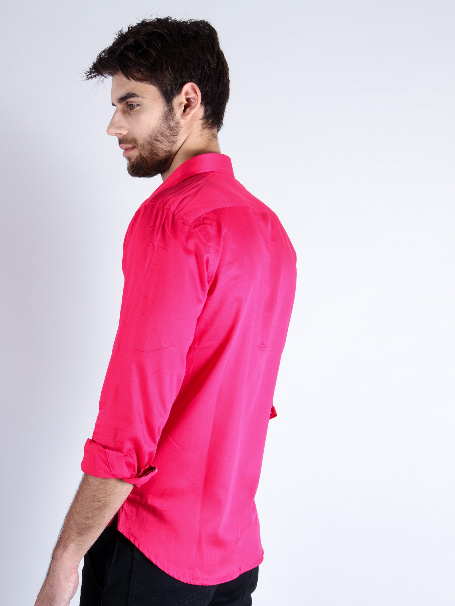 king me shirt model back image