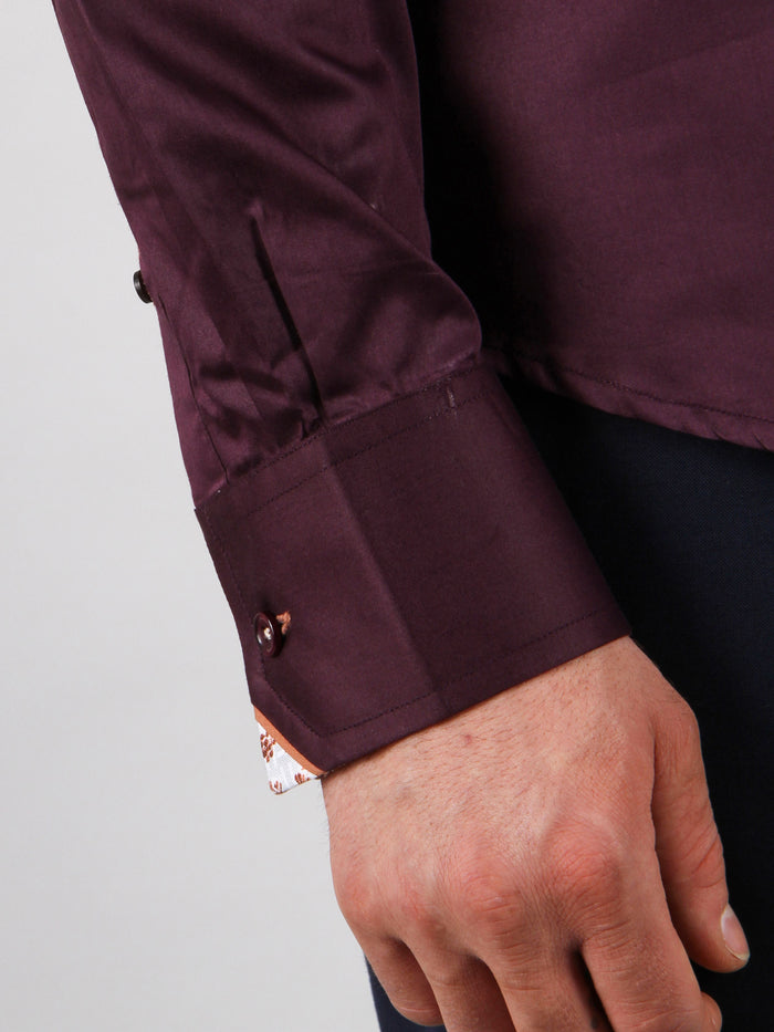 grape vine shirt model cuff image 